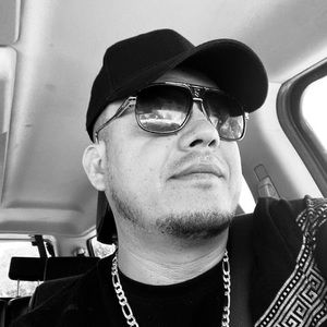 Meet your Posher, Vic